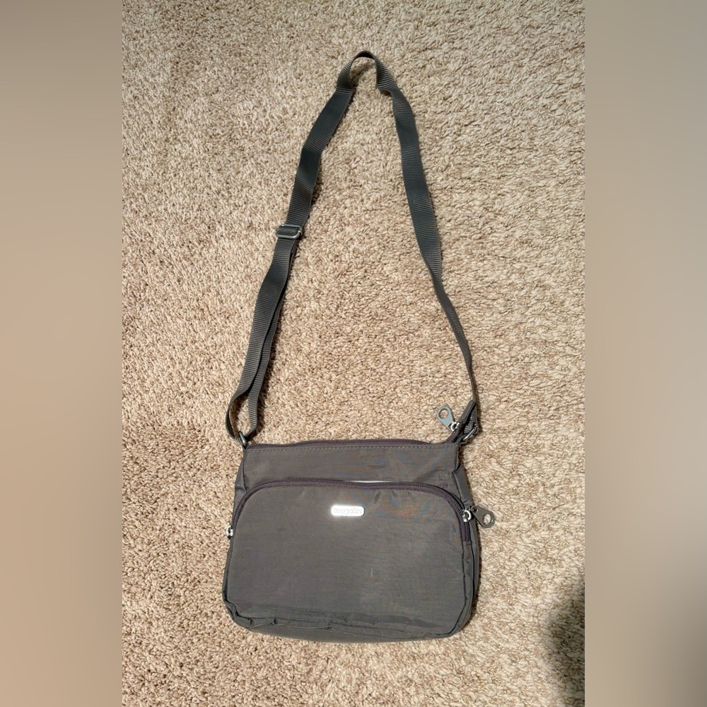 Baggallini crossbody travel bag